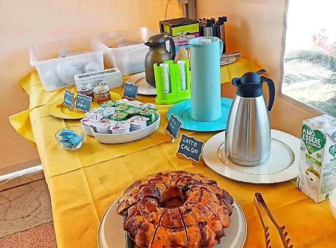 Oasi Al Mare B&B 아그로폴리