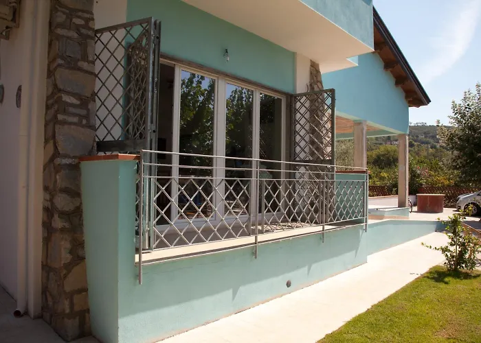 Alojamento de Acomodação e Pequeno-almoço Oasi Al Mare 4*